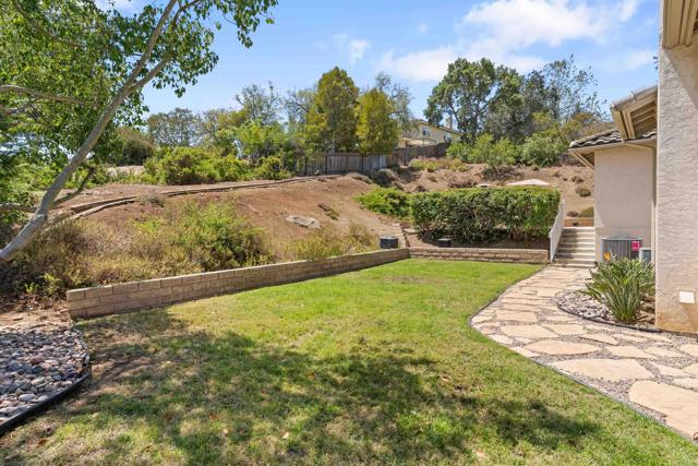 Detail Gallery Image 55 of 67 For 1957 Cresthaven Dr, Vista,  CA 92084 - 4 Beds | 3 Baths