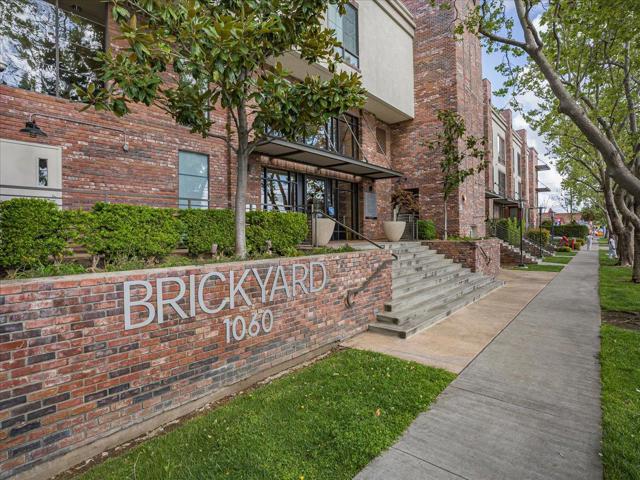 1060 S 3rd Street, San Jose CA: https://media.crmls.org/mediaz/7c6b3e92-63f3-464f-9f71-a63775dd16a9.jpg