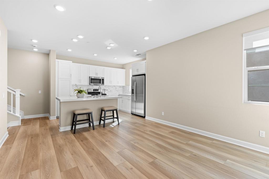 1227 Sunrise Vw. - photo 13