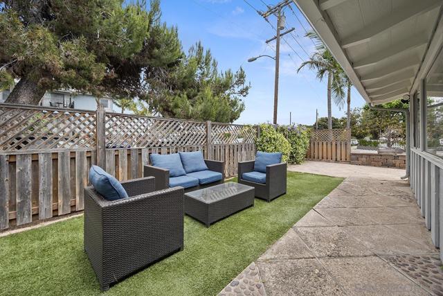 4316 Haines St, San Diego CA: https://media.crmls.org/mediaz/7c6d0655-1203-49f9-9fd3-68cd7fd786d8.jpg