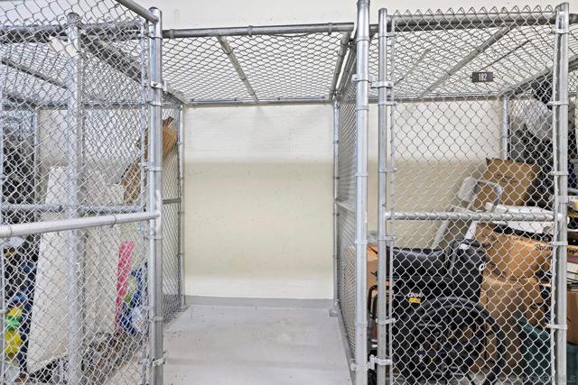 700 W E St, San Diego CA: https://media.crmls.org/mediaz/7c6f7052-d959-45ee-928d-930f44cf9e8c.jpg