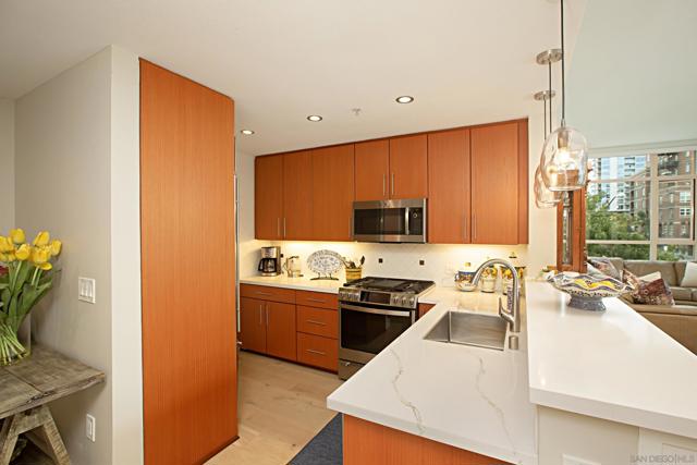 Image 15 of 56 For 325 7th Ave  212