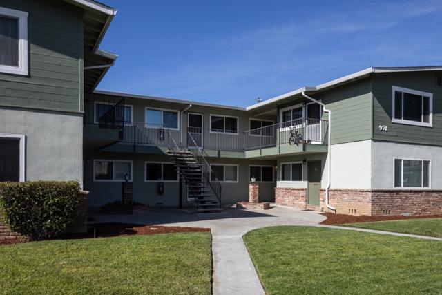 Image 4 of 20 For 971 Whitethorne Drive