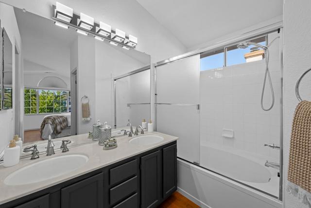 9082 Spencer Court, Gilroy CA: https://media.crmls.org/mediaz/7c779fbe-0435-42a2-a307-e88ae882a9a5.jpg