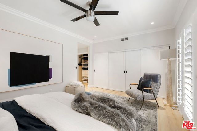 2108 Neilson Way, Santa Monica CA: https://media.crmls.org/mediaz/7c78687a-6feb-4744-a0cd-4117a646c1a5.jpg