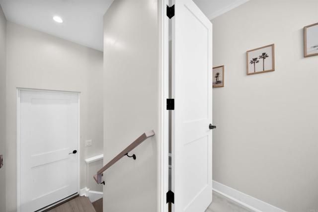 Image 20 of 59 For 812 Cleveland Street 1