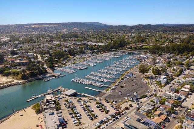1430 Merrill Street, Santa Cruz CA: https://media.crmls.org/mediaz/7c78da69-c497-460c-ada7-197552494652.jpg