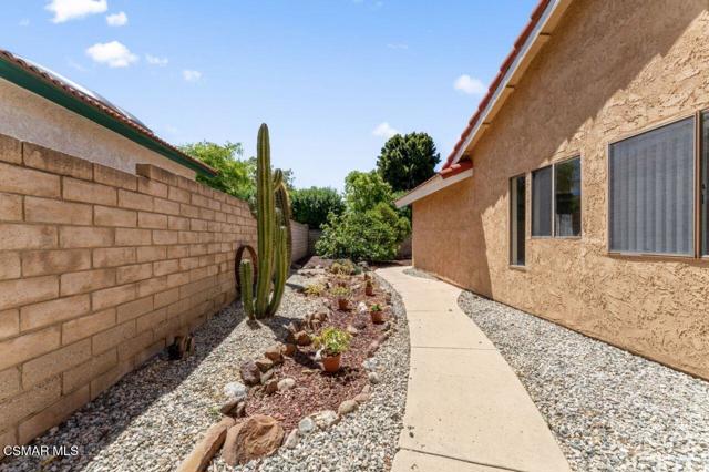3116 Melody Lane, Simi Valley CA: https://media.crmls.org/mediaz/7c7b35b1-8e10-4e34-a3b3-122f0708d255.jpg