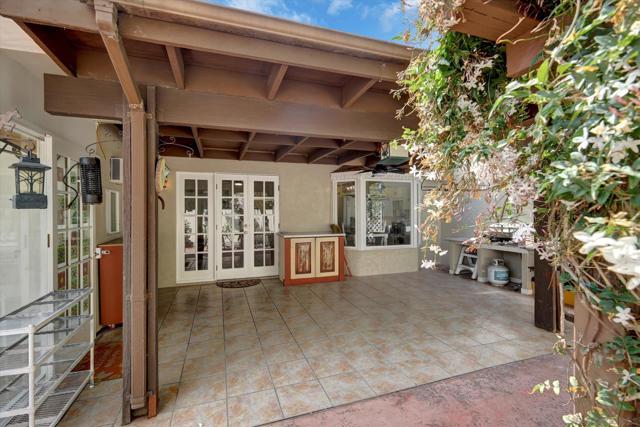 3956 San Pablo Ave, Oceanside CA: https://media.crmls.org/mediaz/7c7c4124-e81b-4d6a-afec-815c79df06cd.jpg