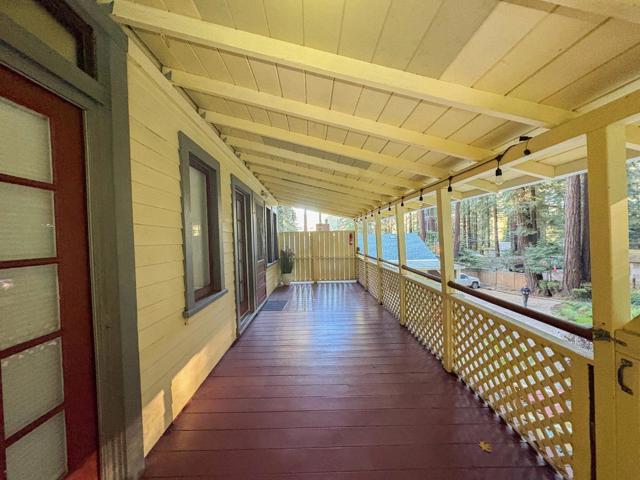 8787 Highway 9, Ben Lomond CA: https://media.crmls.org/mediaz/7c7c5170-0743-4838-bd58-61c0af33b6d1.jpg