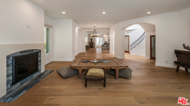 139 Westwind Mall, Marina del Rey CA: https://media.crmls.org/mediaz/7c7d28d2-9740-4e6d-aab5-7f980d6b2528.jpg