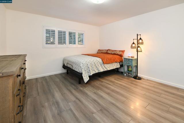 1984 Ascot Dr, Moraga CA: https://media.crmls.org/mediaz/7c7dacad-2cd5-4705-ac2c-1b303e49a797.jpg
