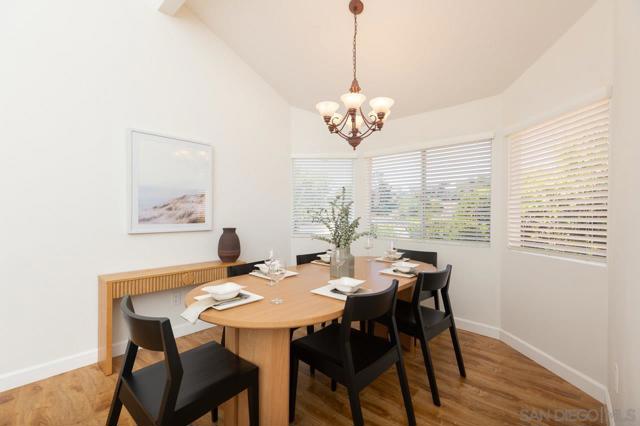 3270 W Fox Run Way, San Diego CA: https://media.crmls.org/mediaz/7c7f3434-c9f6-4ae5-bb3b-170782f9e712.jpg