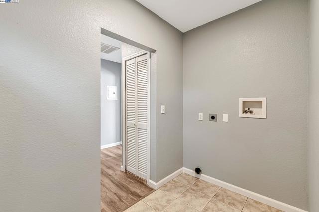 140 Tuolumne Street, Vallejo CA: https://media.crmls.org/mediaz/7c7f6676-3abb-4259-bf8c-9a085f07dc23.jpg