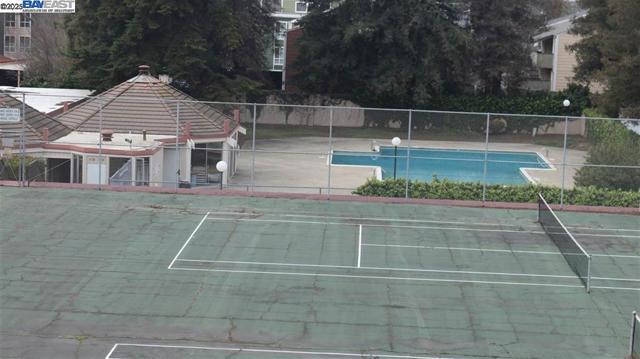 3909 Stevenson Blvd, Fremont CA: https://media.crmls.org/mediaz/7c801d30-7665-4551-b5f0-40ac69ba7580.jpg