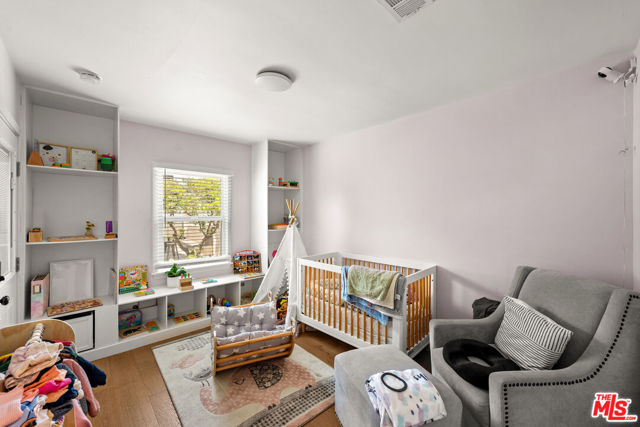 3871 Roxton Avenue, Los Angeles CA: https://media.crmls.org/mediaz/7c80c0f2-11ec-4b3b-bb49-b0ca8cbb4e9f.jpg