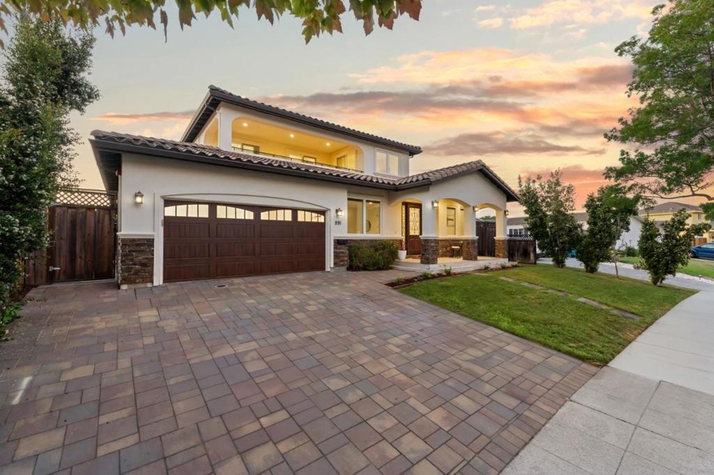 891 E Estates Drive