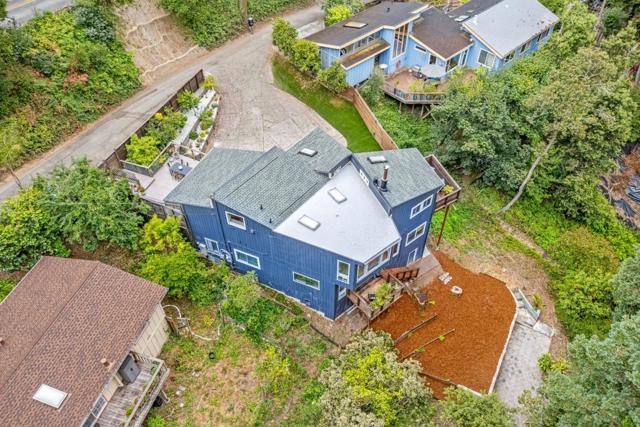 321 Valencia Road, Aptos CA: https://media.crmls.org/mediaz/7c817b6e-4f5e-49bb-9748-c8184f1cc488.jpg