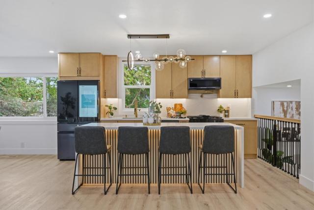 422 Liquidambar Way, Sunnyvale CA: https://media.crmls.org/mediaz/7c823f92-98e6-4767-942c-5448fac1d3db.jpg