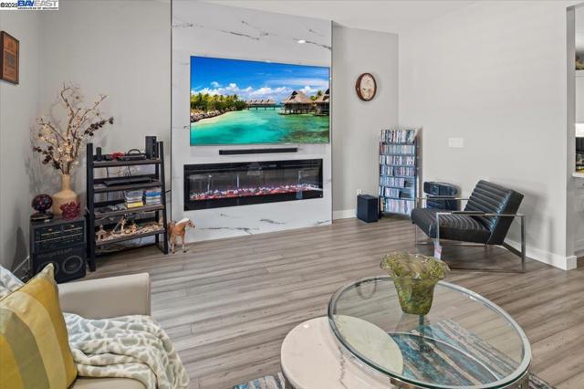 4309 BORA BORA AVE, Fremont CA: https://media.crmls.org/mediaz/7c8305a5-fae5-42b0-8142-4d23643bf125.jpg