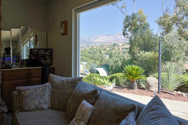 Detail Gallery Image 5 of 31 For 740 S Grade Rd, Alpine,  CA 91901 - 3 Beds | 2 Baths