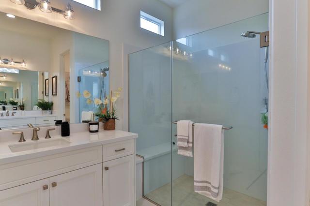 2102 White Oak Drive, Hollister CA: https://media.crmls.org/mediaz/7c8317f8-e4dc-46d9-9c6f-304679b9f104.jpg