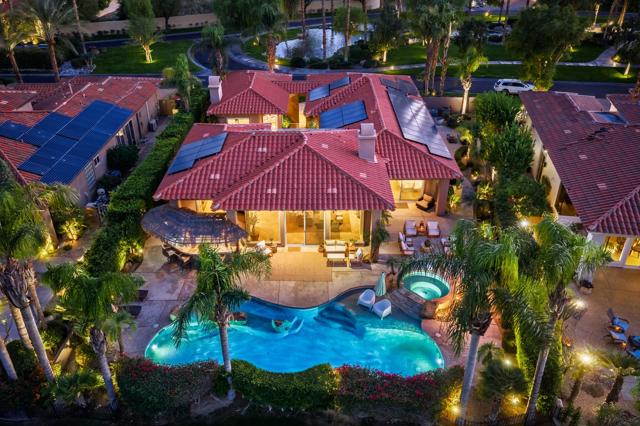 261 Loch Lomond Road, Rancho Mirage CA: https://media.crmls.org/mediaz/7c837d8a-983c-4692-943c-a2fdb7264dce.jpg