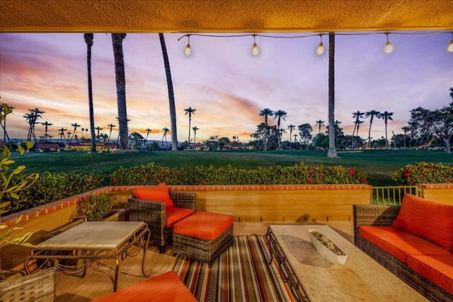 43 Sunrise Drive, Rancho Mirage CA: https://media.crmls.org/mediaz/7c83b72f-8404-4e08-b9ce-01e665f68e96.jpg