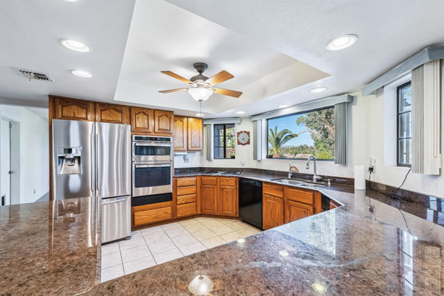 204 Fairway Drive, Needles CA: https://media.crmls.org/mediaz/7c848693-86d0-46ca-a43e-b21474ea678b.jpg