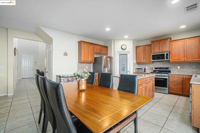 Image 9 of 42 For 1174 Tropicana Ln