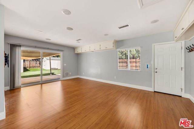 15217 Hartsook Street photo 28