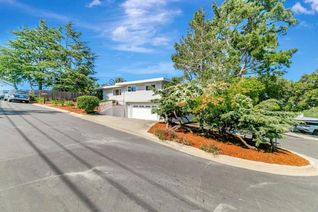 3300 Plateau Drive, Belmont CA: https://media.crmls.org/mediaz/7c85413c-f66d-4991-a6b5-57c446b6c16b.jpg