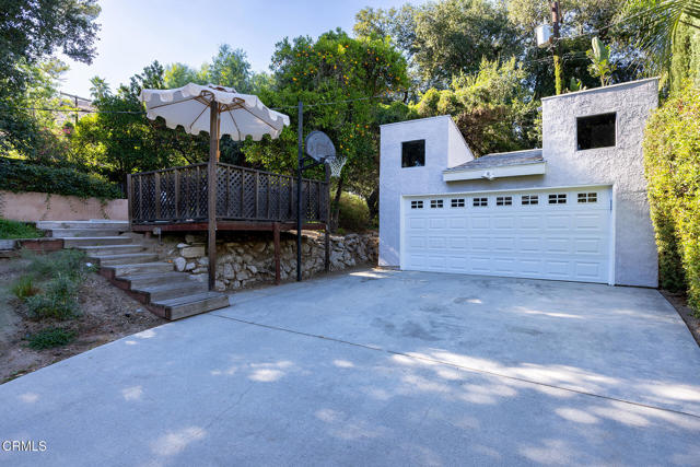 1601 El Rito Avenue, Glendale CA: https://media.crmls.org/mediaz/7c8573db-0362-4e46-ba29-325c123d4361.jpg