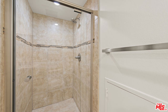 1674 Palisades Drive photo 24