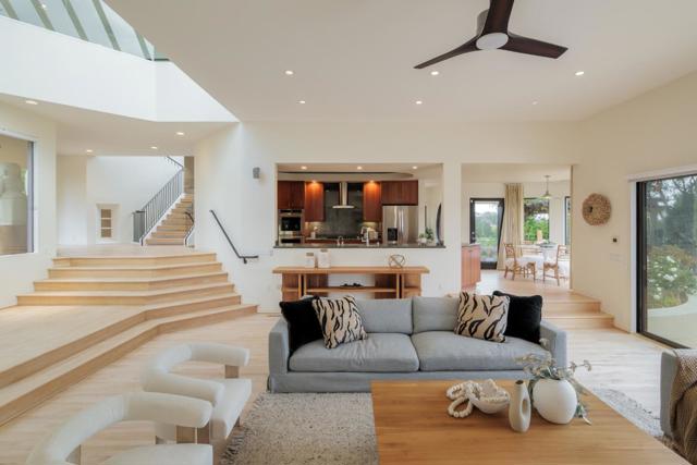 14300 Saddle Mountain Drive, Los Altos Hills CA: https://media.crmls.org/mediaz/7c871d9d-9eb4-4a56-a6cf-c6536901762e.jpg