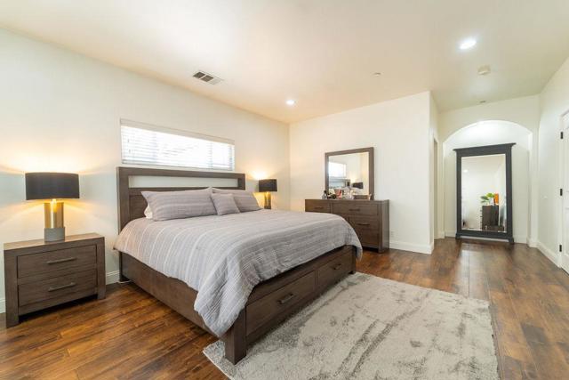 Image 17 of 73 For 35724 Linda Drive