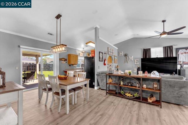 Image 6 of 33 For 19388 Bonanza King Dr