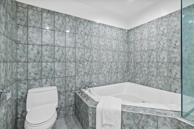 1220 Polk Spring Court, San Jose CA: https://media.crmls.org/mediaz/7c8848ab-bd20-4af3-85c2-306fad0cc601.jpg