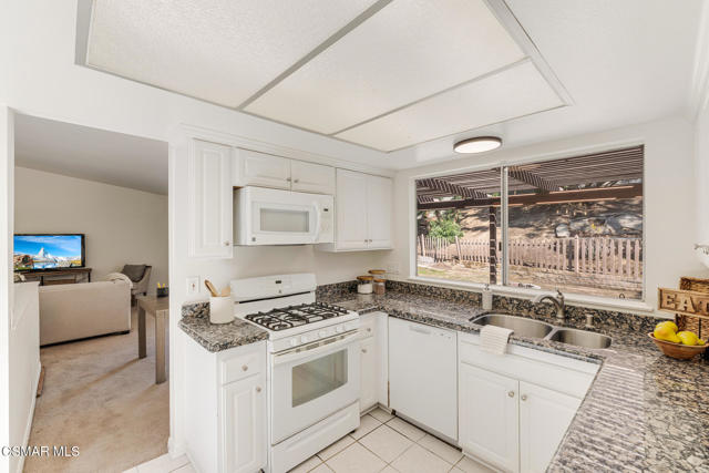 820 Ashford St, Simi Valley- Vince Dingm