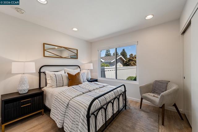 Image 29 of 37 For 2137 Presidio Ct