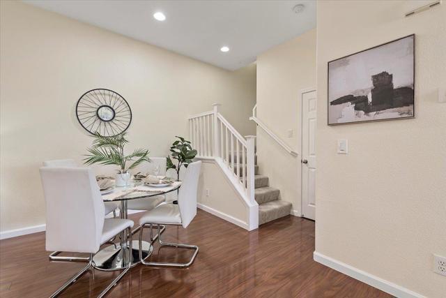 896 Towne Drive, Milpitas CA: https://media.crmls.org/mediaz/7c89e3c1-d83c-4405-9555-2ae358964b91.jpg