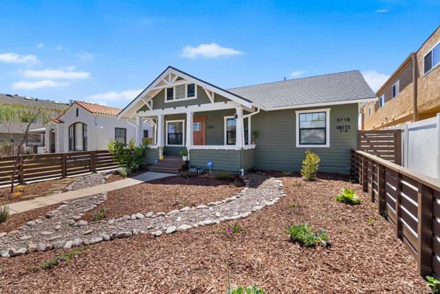 3716 18 Herman Ave, San Diego CA: https://media.crmls.org/mediaz/7c8b506a-9382-4523-adee-e9033b0ec134.jpg