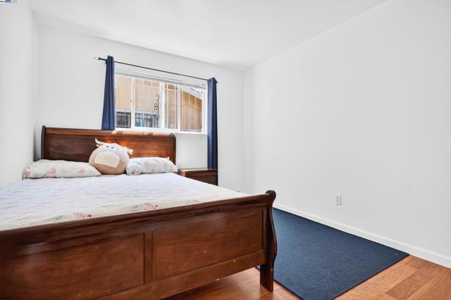 4300 Berk Ave, Richmond CA: https://media.crmls.org/mediaz/7c8c3306-d727-4366-a407-e1ffa040d1c9.jpg