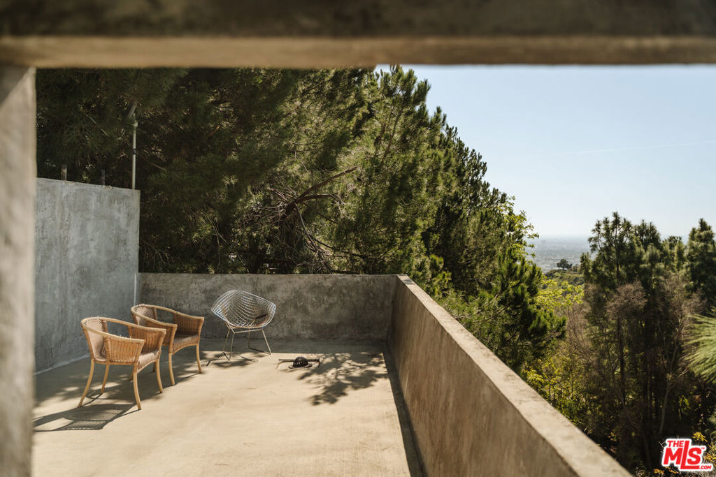 MLS #25590691 image #18