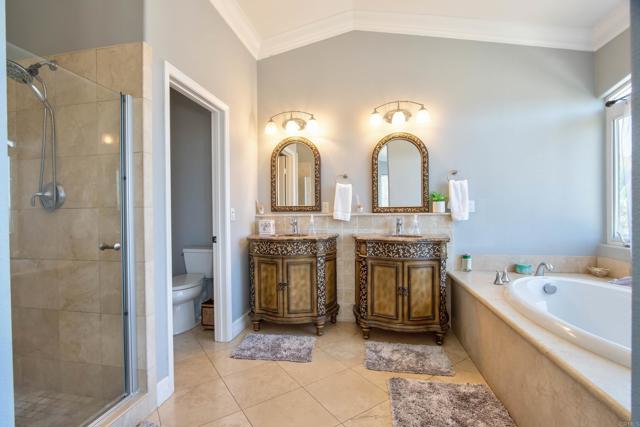 18682 Lancashire Way, San Diego CA: https://media.crmls.org/mediaz/7c8db886-7e0c-4d97-9e9e-80f4261f8328.jpg