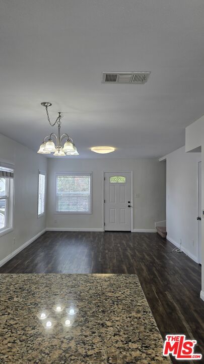 4514 W 11th Place, Los Angeles CA: https://media.crmls.org/mediaz/7c8df504-cab8-435b-a7ca-a15861c7ead8.jpg