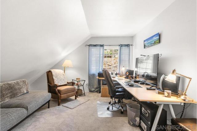 5483 Maisel Way, San Diego CA: https://media.crmls.org/mediaz/7c8dff19-1695-41c4-b891-1ab46b83a7f1.jpg