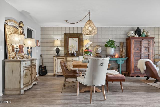 269 E Elfin Green, Port Hueneme CA: https://media.crmls.org/mediaz/7c8e1617-38ec-4889-80d1-f12433a2a1ad.jpg