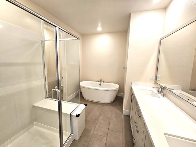 122 Ranch Lane, Mountain View CA: https://media.crmls.org/mediaz/7c8e497d-d6b1-4ff2-9739-500826875742.jpg