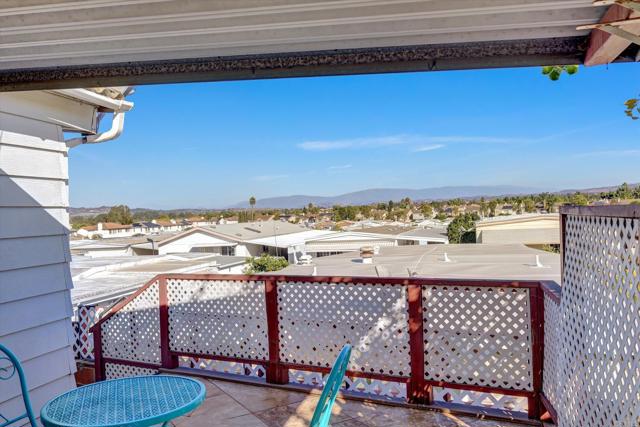 269 Quail Lane, Oceanside CA: https://media.crmls.org/mediaz/7c8f35fb-182f-4a06-87b2-67310a1b97f8.jpg